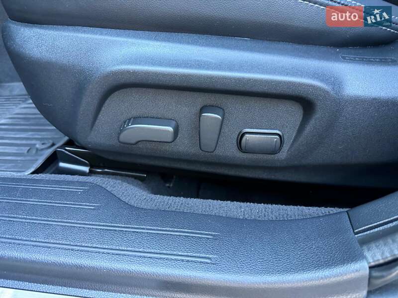 Седан Subaru Legacy 2018 в Днепре