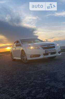 Седан Subaru Legacy 2013 в Ровно