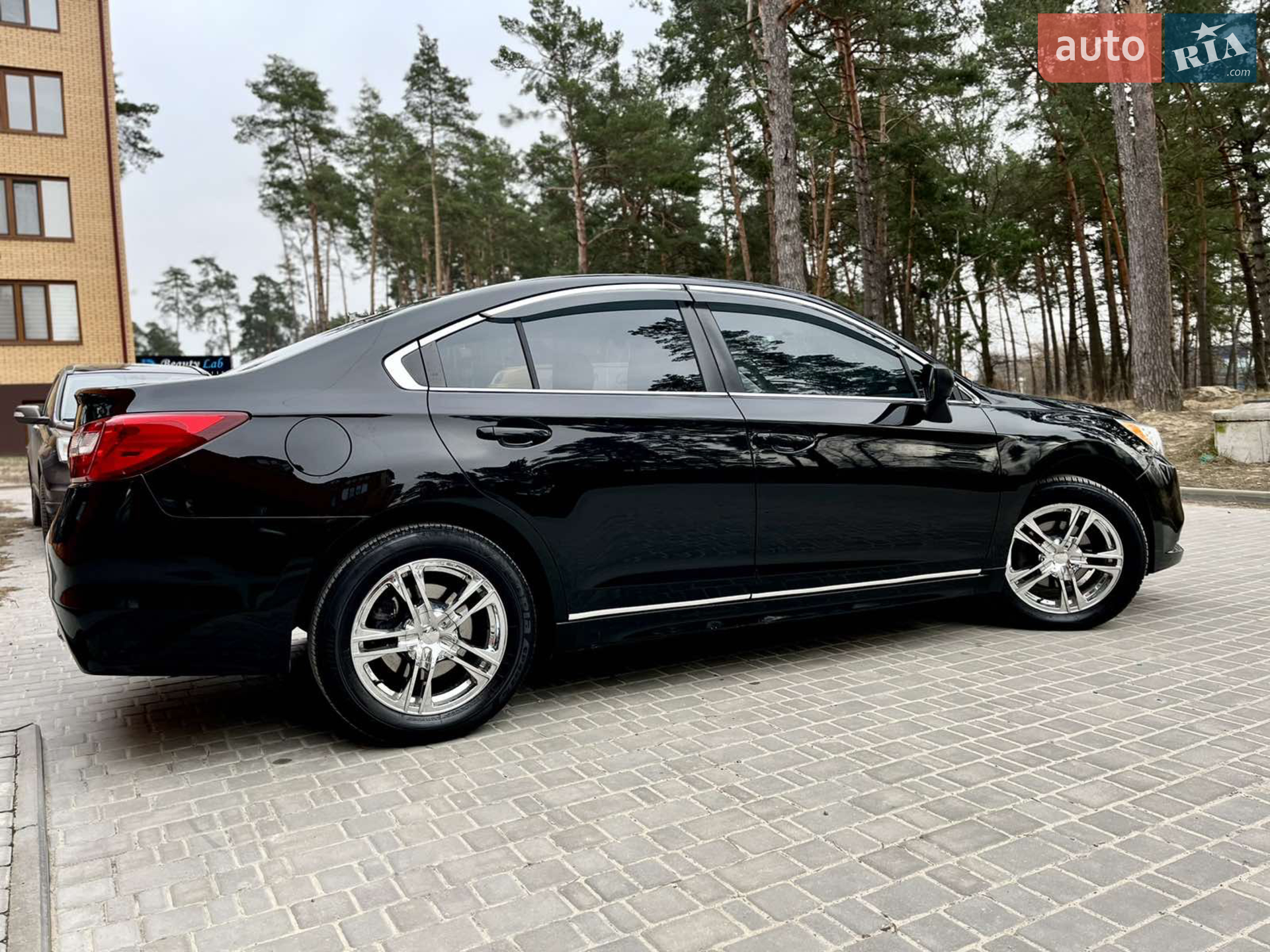 2016 Subaru Legacy - мініатюра 2
