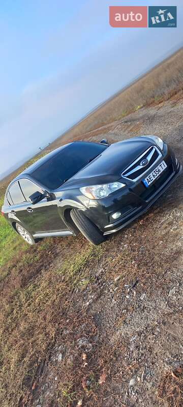 Subaru Legacy 2011