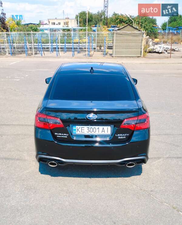 Седан Subaru Legacy 2018 в Днепре