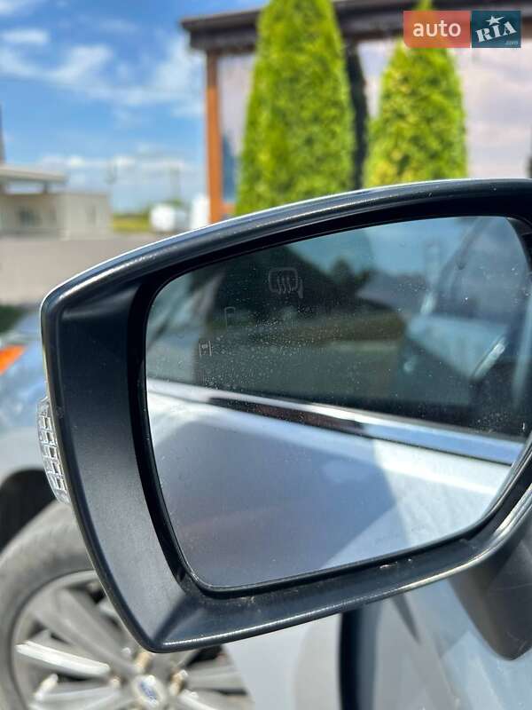 Седан Subaru Legacy 2015 в Дніпрі