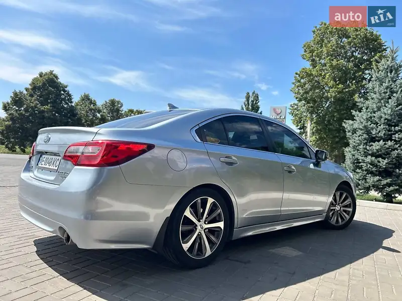 Subaru Legacy 2015