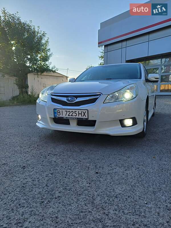Subaru Legacy 2011