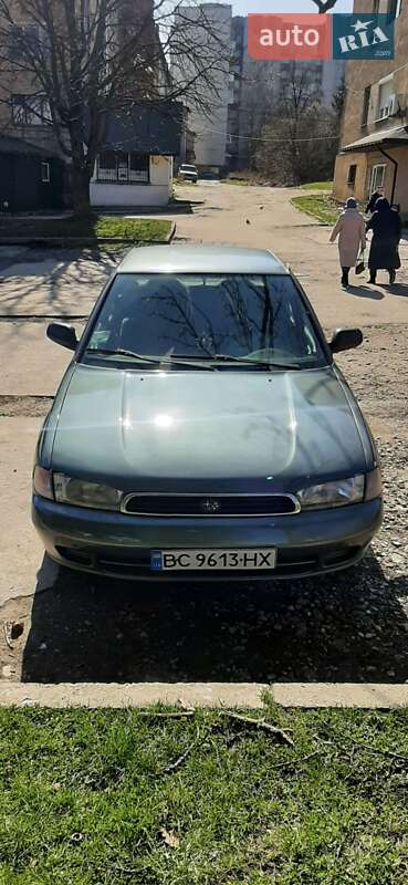 Седан Subaru Legacy 1995 в Стебнику