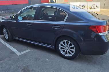 Седан Subaru Legacy 2013 в Киеве