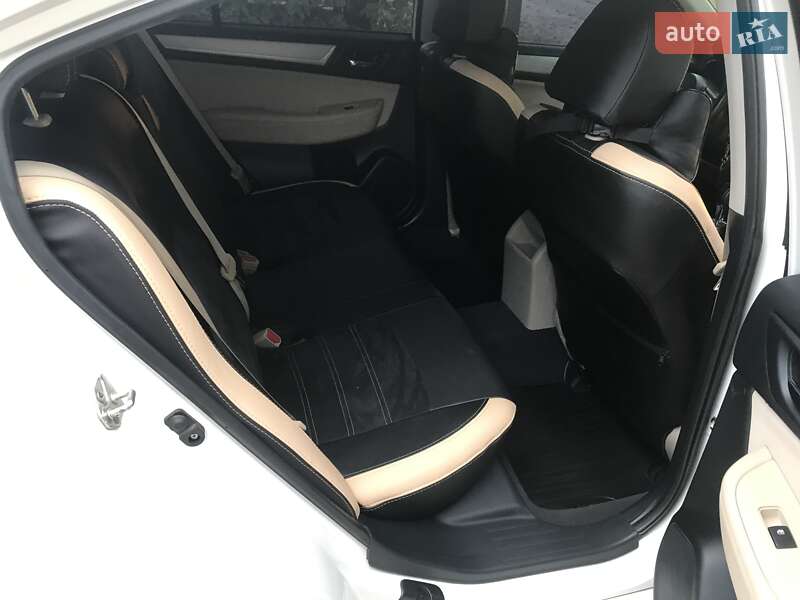 Седан Subaru Legacy 2015 в Новому Бузі