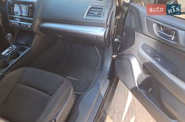 Седан Subaru Legacy 2017 в 