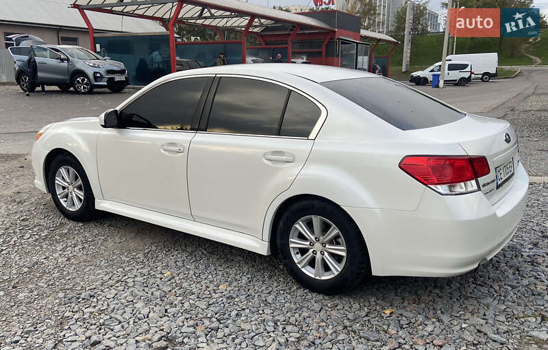 Седан Subaru Legacy 2010 в Черновцах