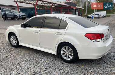 Седан Subaru Legacy 2010 в 