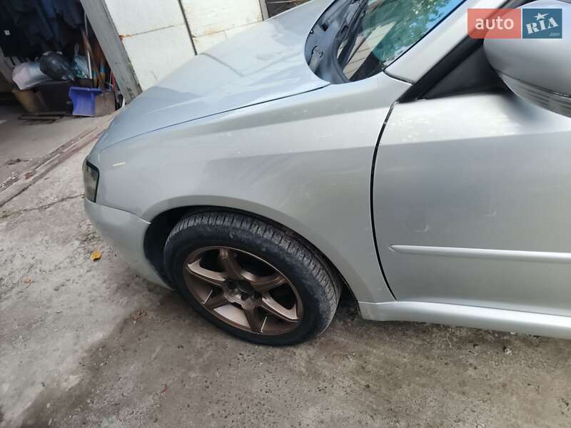 Седан Subaru Legacy 2006 в Днепре
