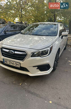 Седан Subaru Legacy 2017 в Днепре