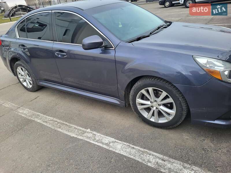 Subaru Legacy 2014