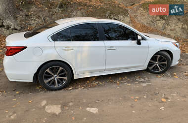 Седан Subaru Legacy 2015 в Львові