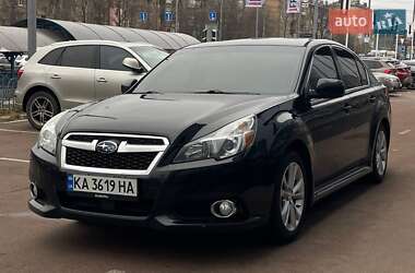 Седан Subaru Legacy 2014 в Киеве