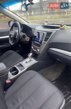 Седан Subaru Legacy 2012 в 