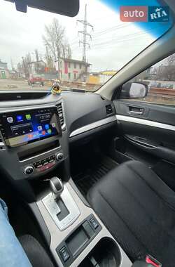 Седан Subaru Legacy 2012 в 
