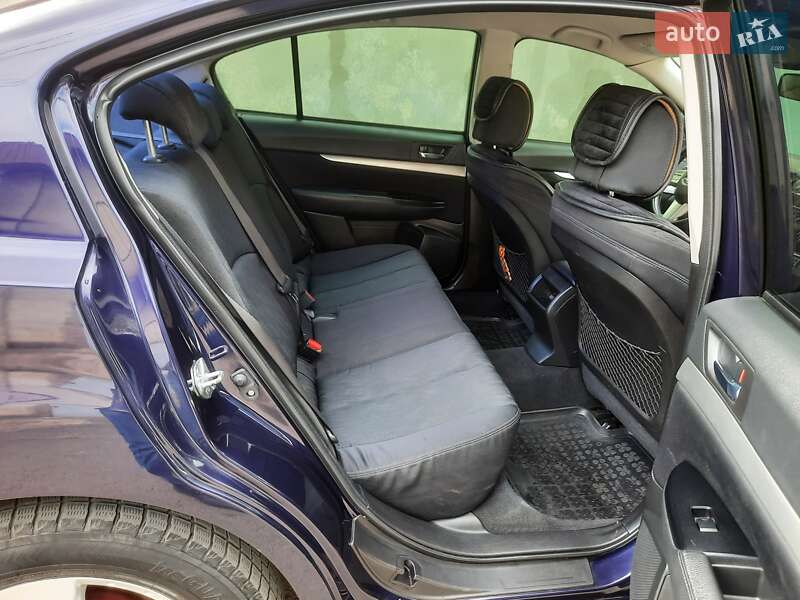 Седан Subaru Legacy 2010 в Одессе