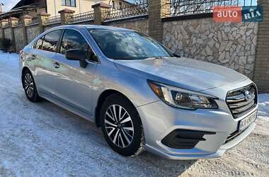 Седан Subaru Legacy 2018 в Киеве