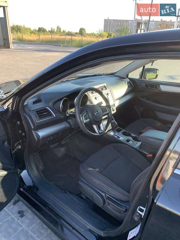 Седан Subaru Legacy 2016 в Ивано-Франковске