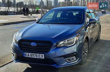 Седан Subaru Legacy 2017 в Киеве