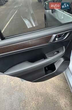 Седан Subaru Legacy 2016 в 