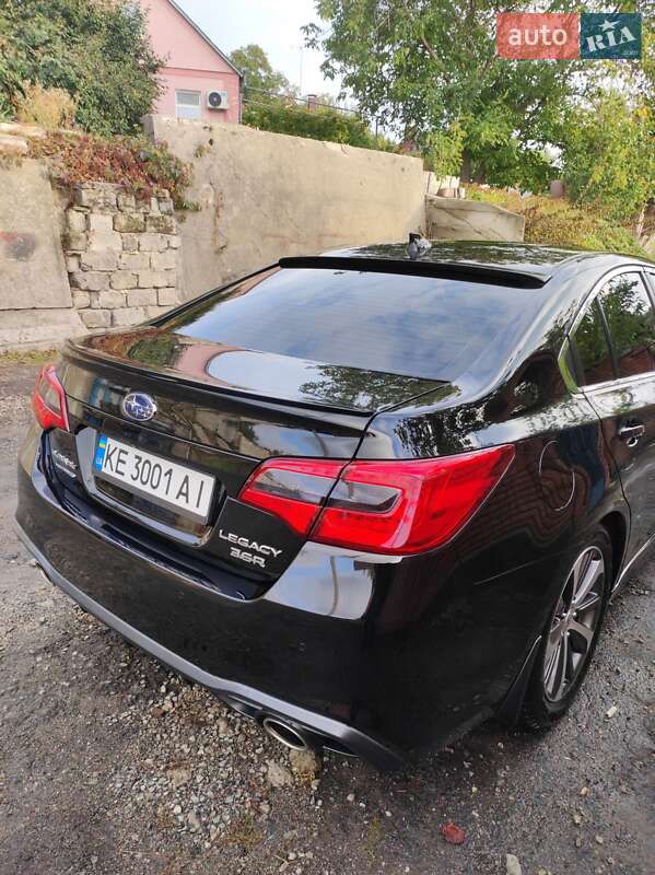 Седан Subaru Legacy 2018 в Днепре
