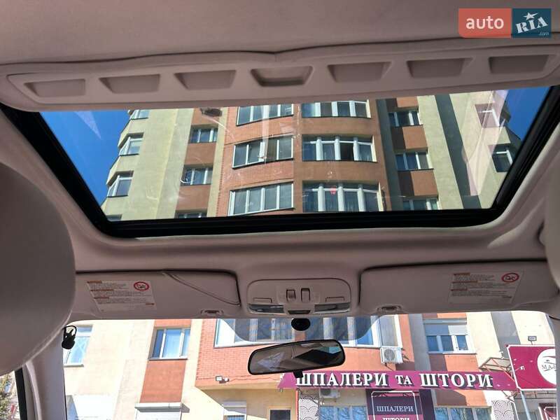 Седан Subaru Legacy 2003 в Киеве