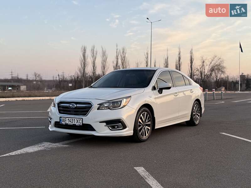 Subaru Legacy 2017