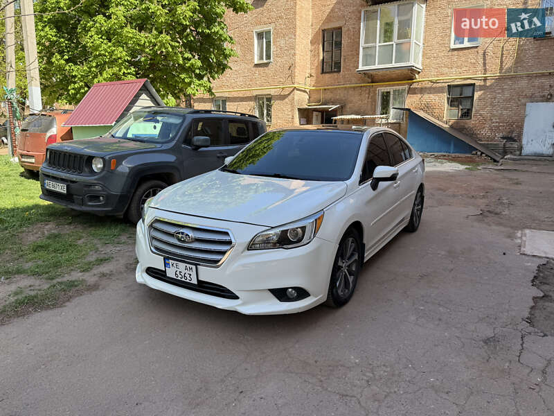 Седан Subaru Legacy 2016 в Киеве