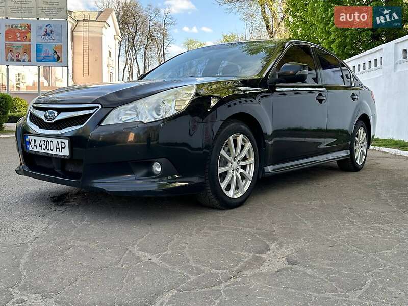Седан Subaru Legacy 2011 в 