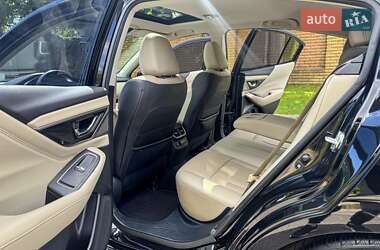 Седан Subaru Legacy 2022 в 