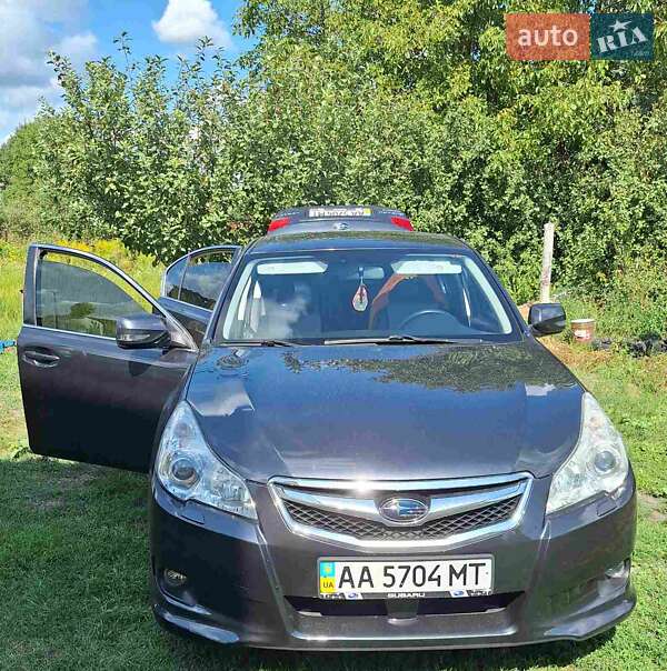 Subaru Legacy 2010