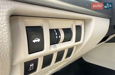 Седан Subaru Legacy 2014 в 