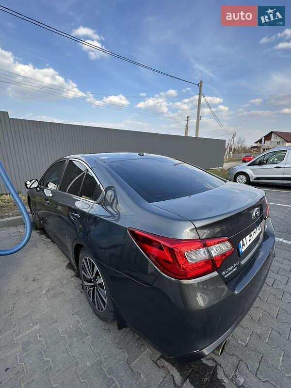 Седан Subaru Legacy 2018 в Киеве