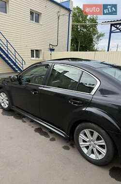 Седан Subaru Legacy 2012 в 