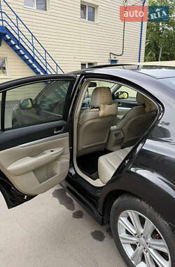 Седан Subaru Legacy 2012 в 