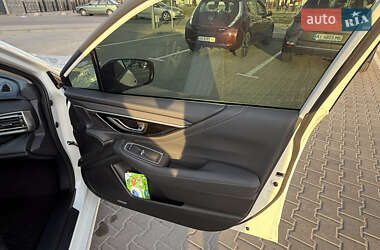 Седан Subaru Legacy 2023 в 