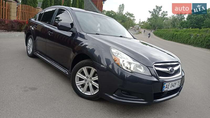 Седан Subaru Legacy 2012 в 