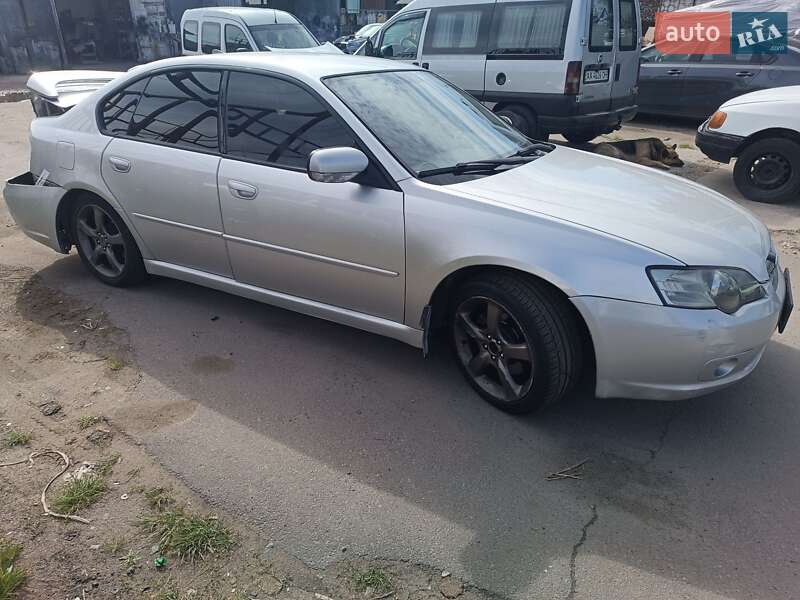 Subaru Legacy 2004