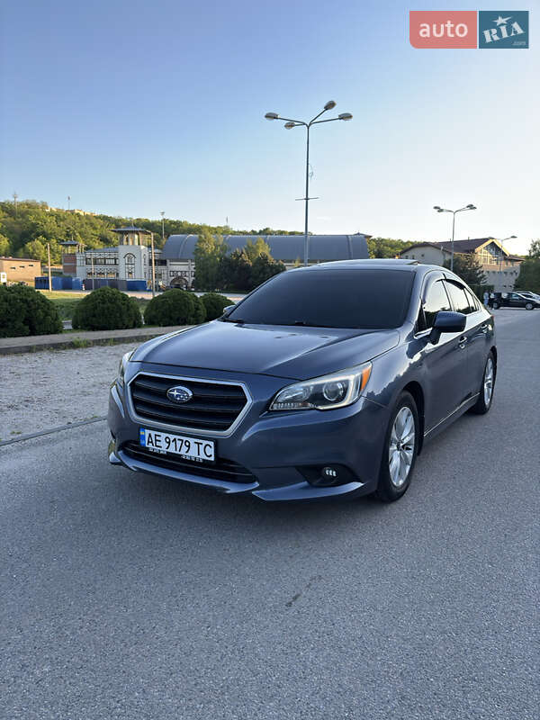 Subaru Legacy 2015