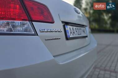 Седан Subaru Legacy 2012 в 