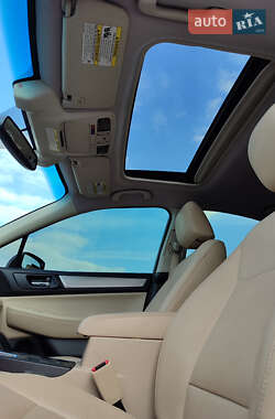 Седан Subaru Legacy 2015 в 