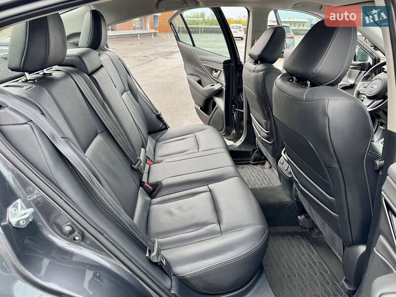 Седан Subaru Legacy 2023 в Киеве