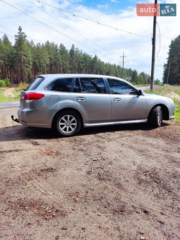 Універсал Subaru Legacy 2010 в Черкасах