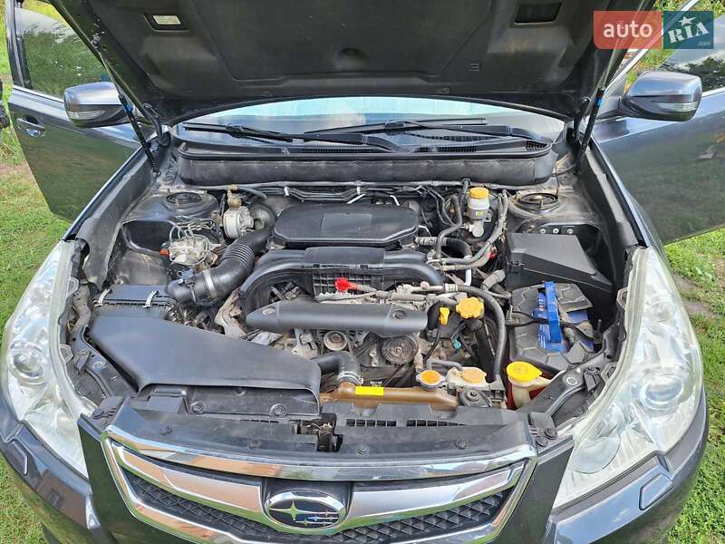 Седан Subaru Legacy 2010 в Києві