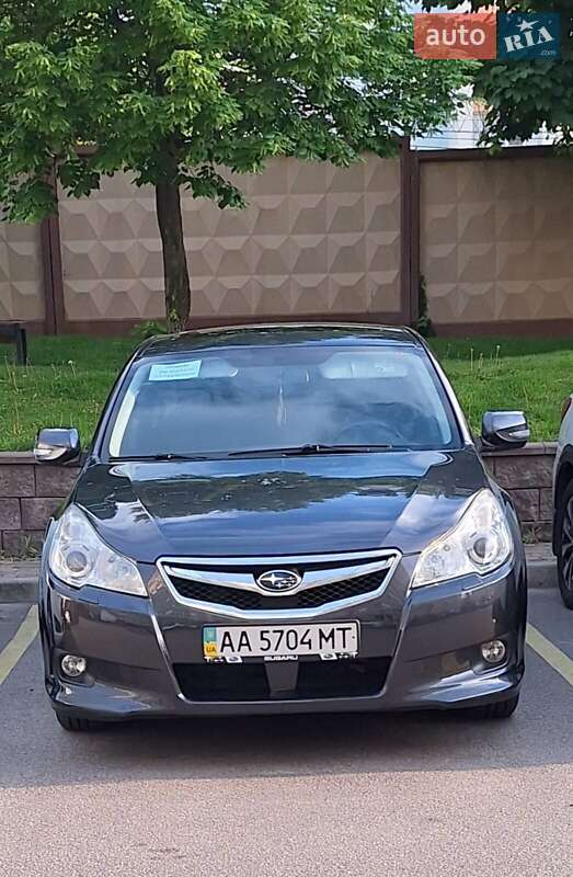 Седан Subaru Legacy 2010 в Києві