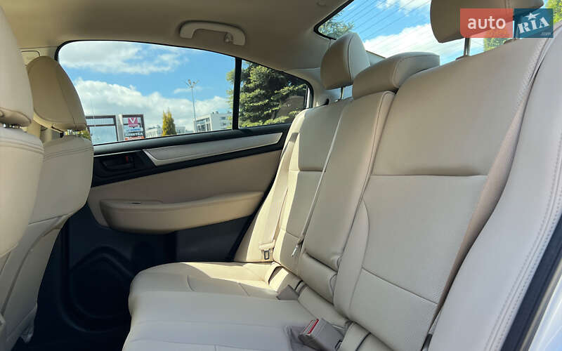 Седан Subaru Legacy 2018 в Львове
