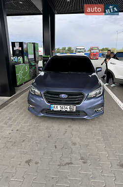 Седан Subaru Legacy 2015 в 