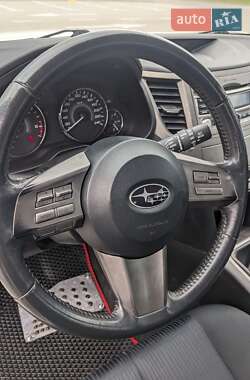 Універсал Subaru Legacy 2010 в 
